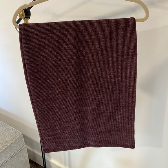 Work hall pencil skirt - Picture 2 of 6